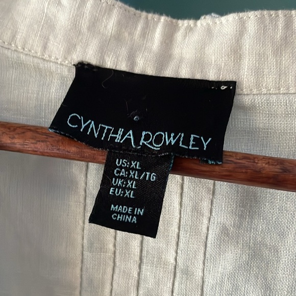 Soft gray linen tunic  V-Neck - Picture 2 of 3